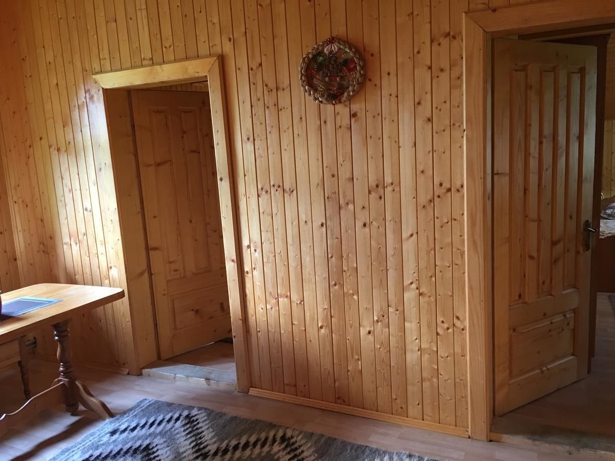 Мини-отель Sadyba Kladka Яремче-23